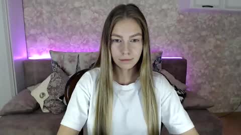 Molli  Ready for any play with you. Hottest show in pvt  Help a student earn big tokens  online show from 27, 11, 2025