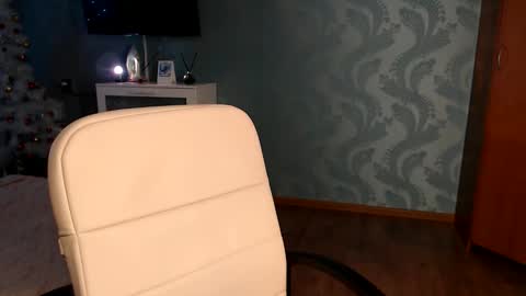 Snapshot of fofhcf chatting on 7, 2, 2026 Molli Ready for any play with you. Hottest show in pvt Help a student earn big tokens online show from 7, 2, 2026