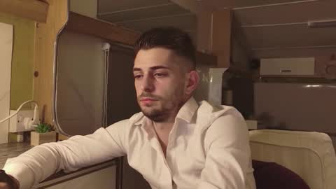 independent model online show from 15, 2, 2026