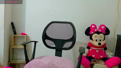 Snapshot of for_mycami chatting on 4, 4, 2026 for_mycami online show from 4, 4, 2026
