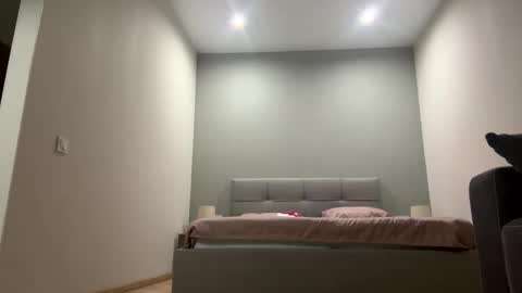 forbiddennvelvet online show from 10, 11, 2025