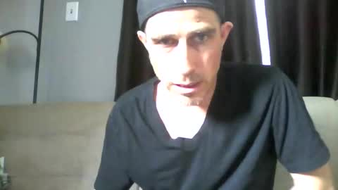 fouraide42 online show from 27, 2, 2025