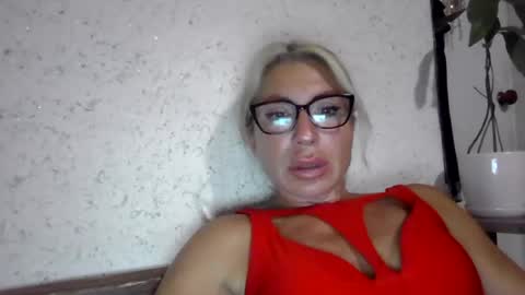 fox_red_lady7 online show from 6, 7, 2026