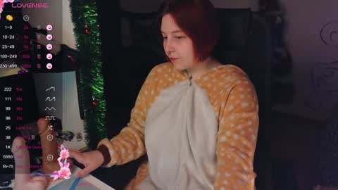 Snapshot of foxgirlandmerguis chatting on 3, 12, 2024 Belinda online show from 3, 12, 2024