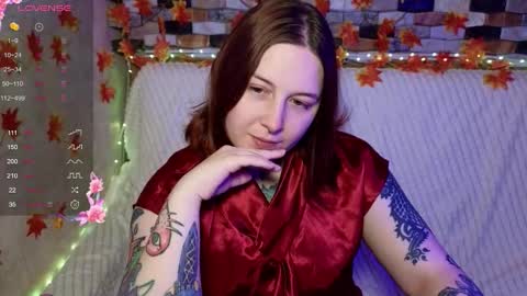 Snapshot of foxgirlandmerguis chatting on 9, 11, 2025 Belinda online show from 9, 11, 2025