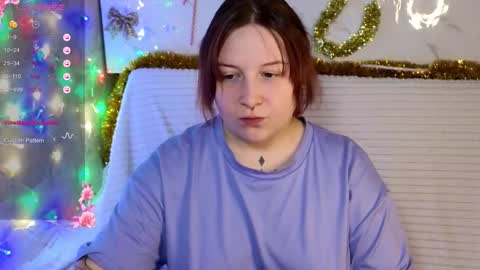 Snapshot of foxgirlandmerguis chatting on 18, 12, 2025 Belinda online show from 18, 12, 2025