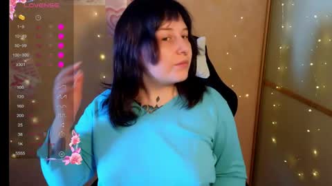 Snapshot of foxgirlandmerguis chatting on 1, 6, 2026 Belinda online show from 1, 6, 2026
