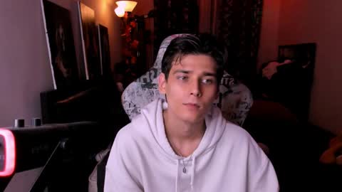 Foxicfu online show from 4, 4, 2026