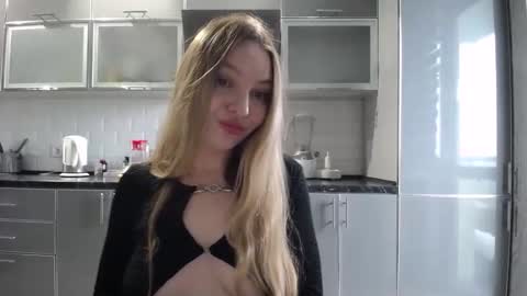 foxxialice online show from 6, 10, 2025