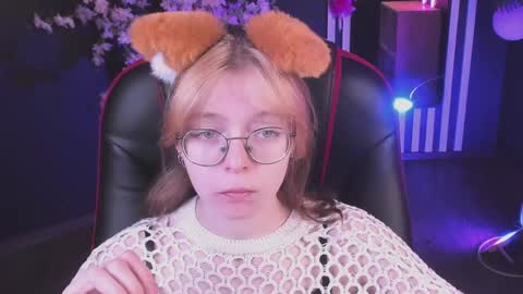 Snapshot of foxxxypolly chatting on 26, 5, 2026 Polly online show from 26, 5, 2026