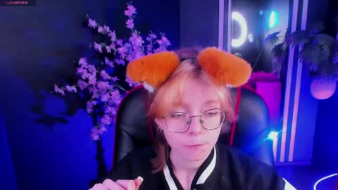 Snapshot of foxxxypolly chatting on 30, 5, 2026 Polly online show from 30, 5, 2026