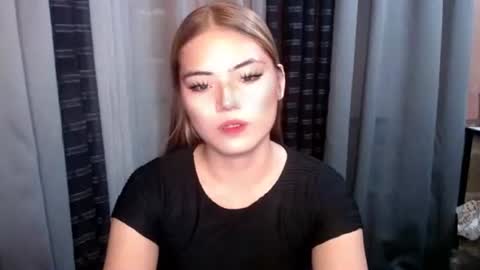 Snapshot of foxxypennyx chatting on 19, 10, 2025 Cheska online show from 19, 10, 2025