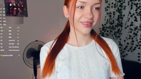 Snapshot of foxy_blush chatting on 23, 11, 2025 Eva online show from 23, 11, 2025