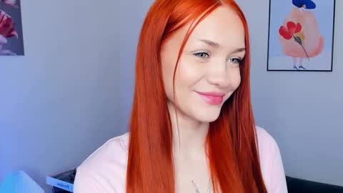 Snapshot of foxy_blush chatting on 15, 12, 2025 Eva online show from 15, 12, 2025