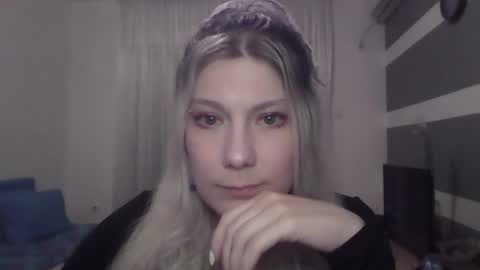 Snapshot of foxy_bright chatting on 15, 3, 2026 foxy_bright online show from 15, 3, 2026