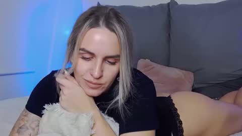 Foxy Kimmi online show from 26, 11, 2025