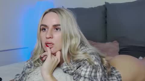 Foxy Kimmi online show from 9, 1, 2026