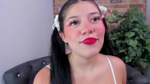 Loren online show from 9, 5, 2026