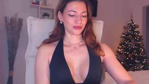 Adela - Single mom. 40 y online show from 7, 1, 2026