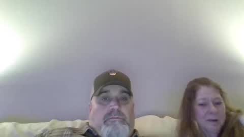 Snapshot of foxyfang chatting on 8, 1, 2025 foxyfang online show from 8, 1, 2025