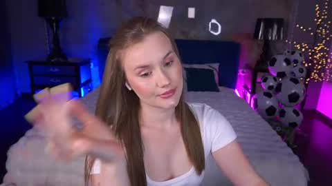 Snapshot of foxyykate chatting on 9, 7, 2026 Kate online show from 9, 7, 2026