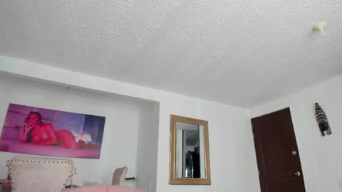 IM FRAIDER online show from 1, 2, 2025