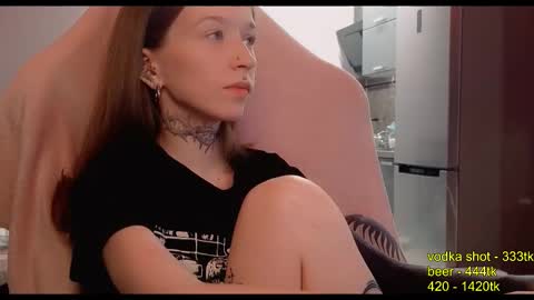 Snapshot of fran_bow chatting on 9, 10, 2025 fran_bow online show from 9, 10, 2025