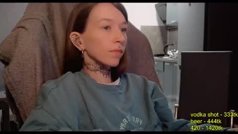 Snapshot of fran_bow chatting on 15, 10, 2025 fran_bow online show from 15, 10, 2025