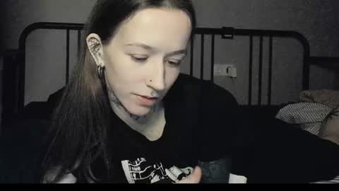 Snapshot of fran_bow chatting on 19, 12, 2025 fran_bow online show from 19, 12, 2025