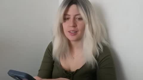 Snapshot of francescaasmith chatting on 16, 9, 2025 Francesca online show from 16, 9, 2025