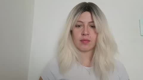 Snapshot of francescaasmith chatting on 17, 9, 2025 Francesca online show from 17, 9, 2025