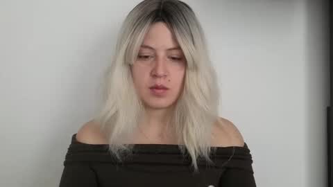 Snapshot of francescaasmith chatting on 5, 11, 2025 Francesca online show from 5, 11, 2025