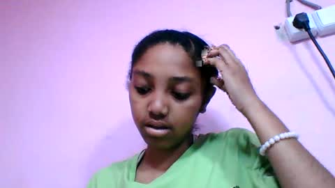 Snapshot of francia333068 chatting on 12, 7, 2026 francia333068 online show from 12, 7, 2026