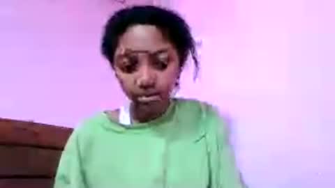 Snapshot of francia333068 chatting on 15, 7, 2026 francia333068 online show from 15, 7, 2026