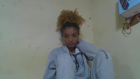 Snapshot of francinoli chatting on 22, 4, 2026 Francinoli online show from 22, 4, 2026