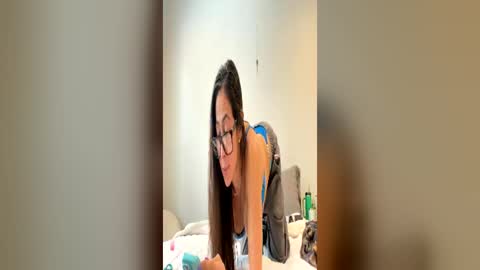 Snapshot of frankiebabyrae chatting on 4, 7, 2026 Frankie Rae online show from 4, 7, 2026