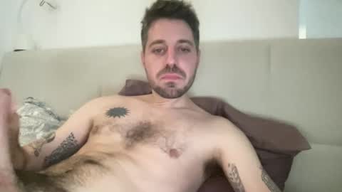 Snapshot of frankybiiig chatting on 15, 12, 2024 thegoodandbiiig online show from 15, 12, 2024