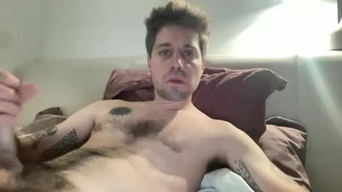 Snapshot of frankybiiig chatting on 29, 1, 2025 thegoodandbiiig online show from 29, 1, 2025