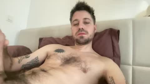 Snapshot of frankybiiig chatting on 8, 2, 2025 thegoodandbiiig online show from 8, 2, 2025