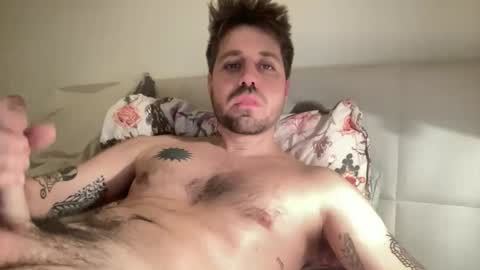 Snapshot of frankybiiig chatting on 22, 11, 2025 thegoodandbiiig online show from 22, 11, 2025