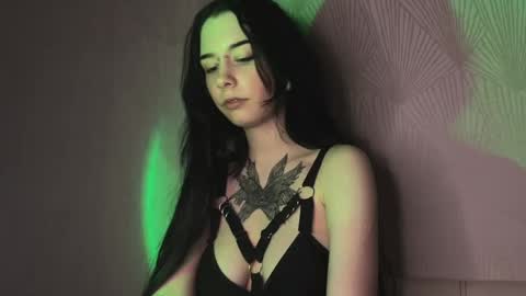 mistress Bastet and  mintcola online show from 6, 1, 2025