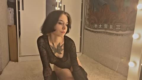 mistress Bastet and  mintcola online show from 11, 10, 2025