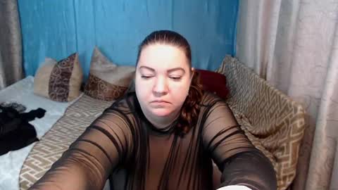 frau_becky online show from 5, 12, 2024