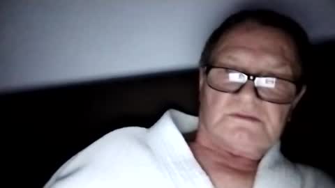 Wolfi online show from 25, 11, 2025