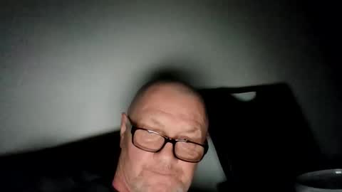 Wolfi online show from 4, 2, 2026