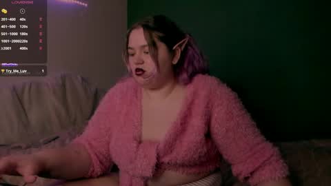 Snapshot of freakcute_friends chatting on 6, 2, 2025 Alice online show from 6, 2, 2025