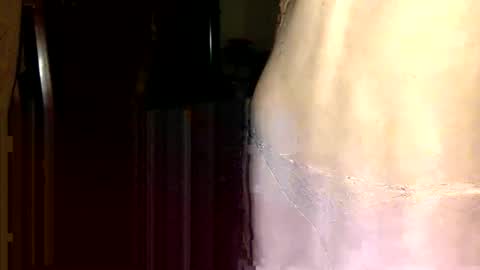 Squirrel twink online show from 15, 4, 2026