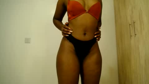 Snapshot of freaky_ass chatting on 21, 5, 2026 Berry online show from 21, 5, 2026