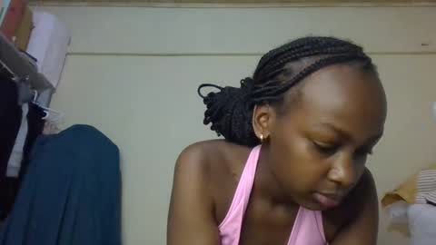 Snapshot of freaky_beauty chatting on 8, 6, 2026 freaky_beauty online show from 8, 6, 2026