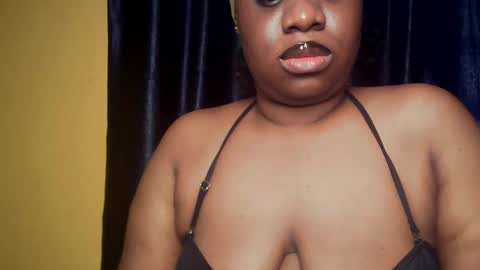 Snapshot of freaky_slut5 chatting on 31, 5, 2026 freaky slut5 online show from 31, 5, 2026
